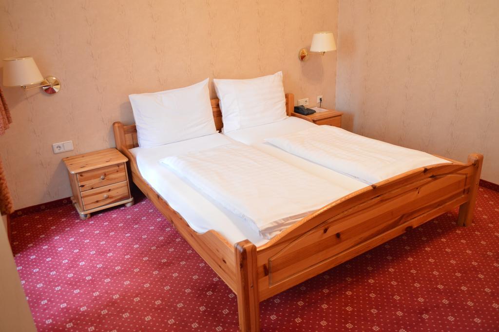 ウィーン ペンション ワルツァーシュタドゥット Bed & Breakfast 部屋 写真